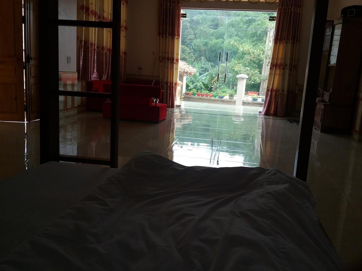 Thac Ba Family Homestay Ho To Buitenkant foto