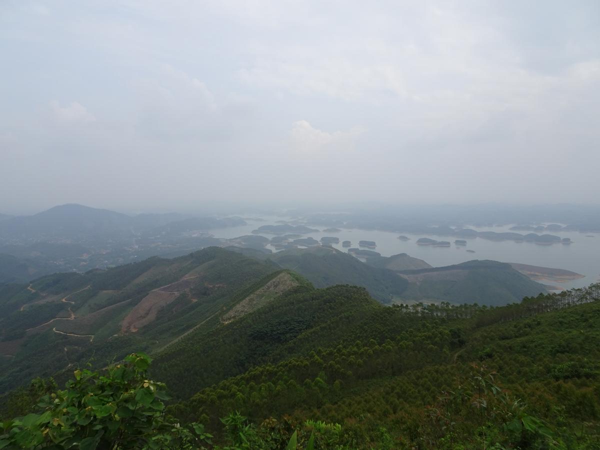 Thac Ba Family Homestay Ho To Buitenkant foto