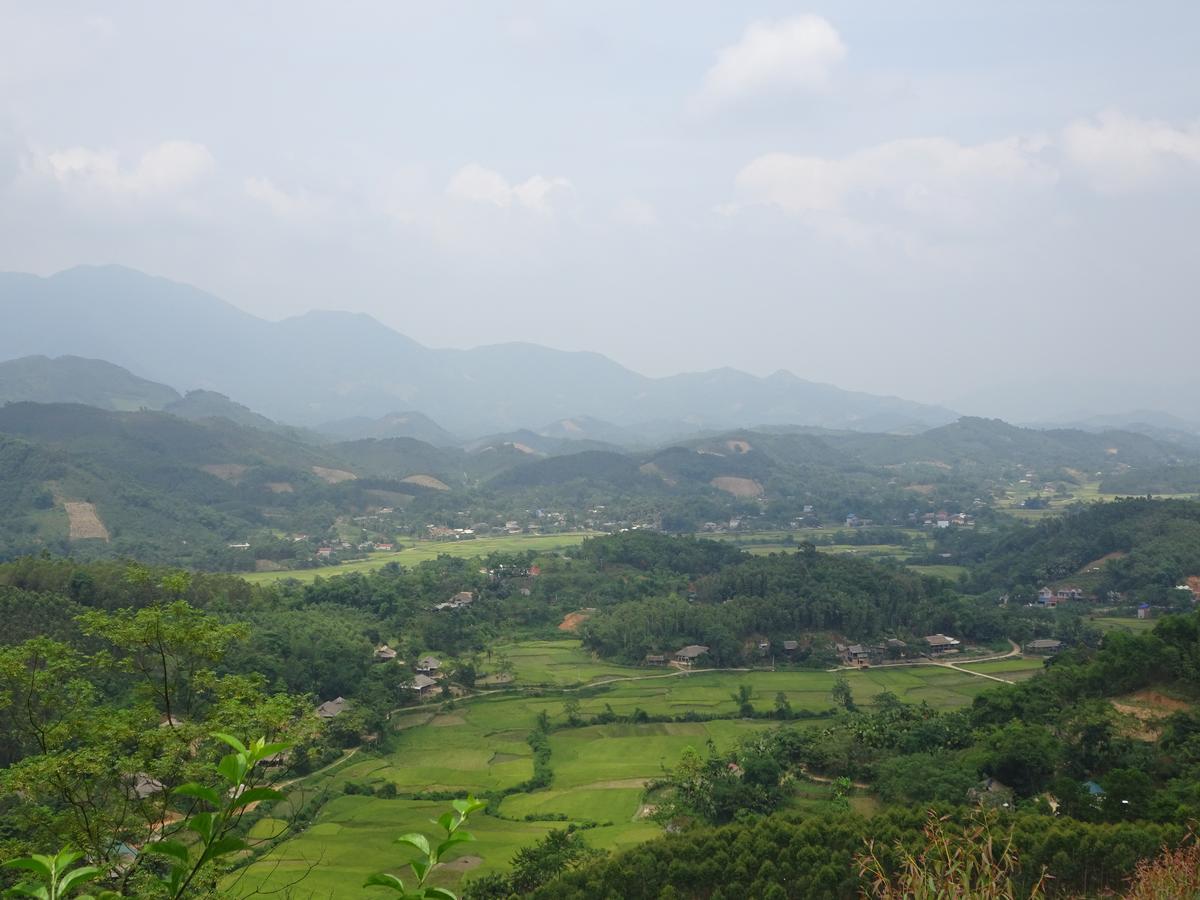 Thac Ba Family Homestay Ho To Buitenkant foto