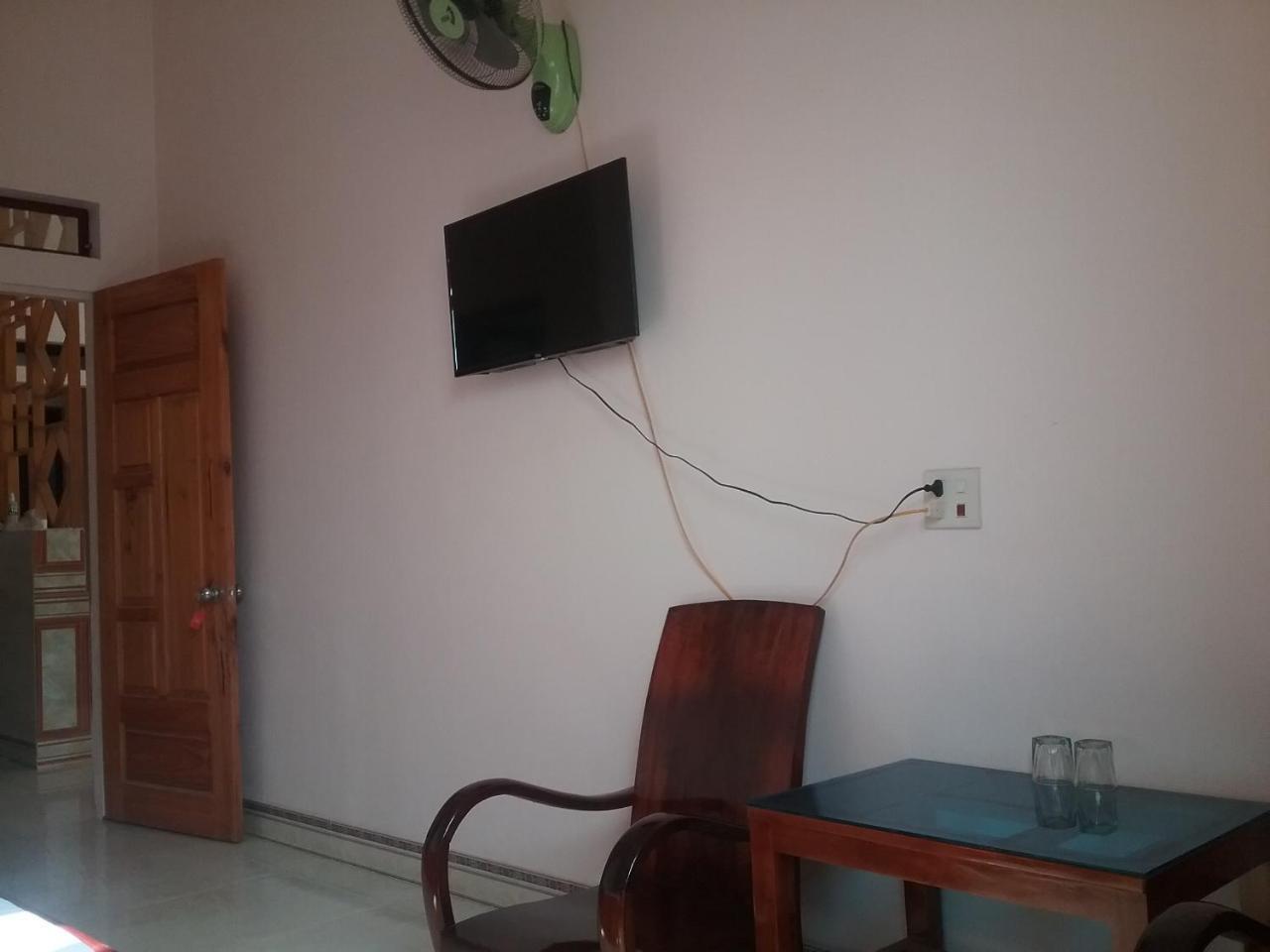 Thac Ba Family Homestay Ho To Buitenkant foto