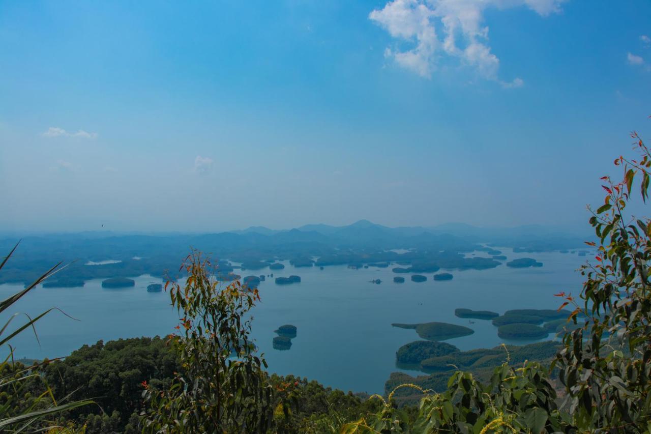 Thac Ba Family Homestay Ho To Buitenkant foto